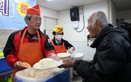 정몽준식 배식에서 배우는 쌀밥의 문제점