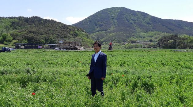 서울대를 나와 고향을 지킨 농민운동가, 진보정당 군의원이 민주당 군수로 전략공천 받기까지: 경남 하동군수 후보 이홍곤 인터뷰