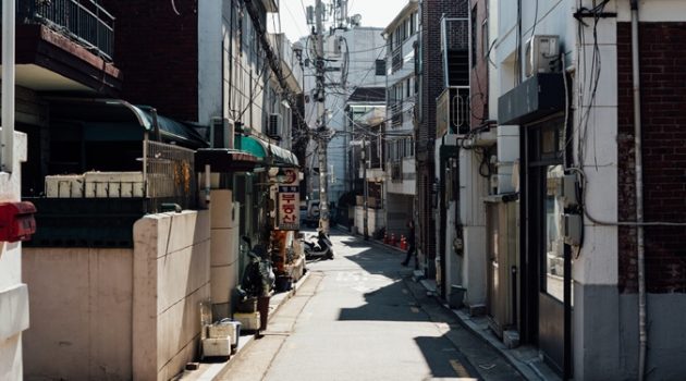 집은 ‘사는 것’이 아니라 ‘사는 곳’이다